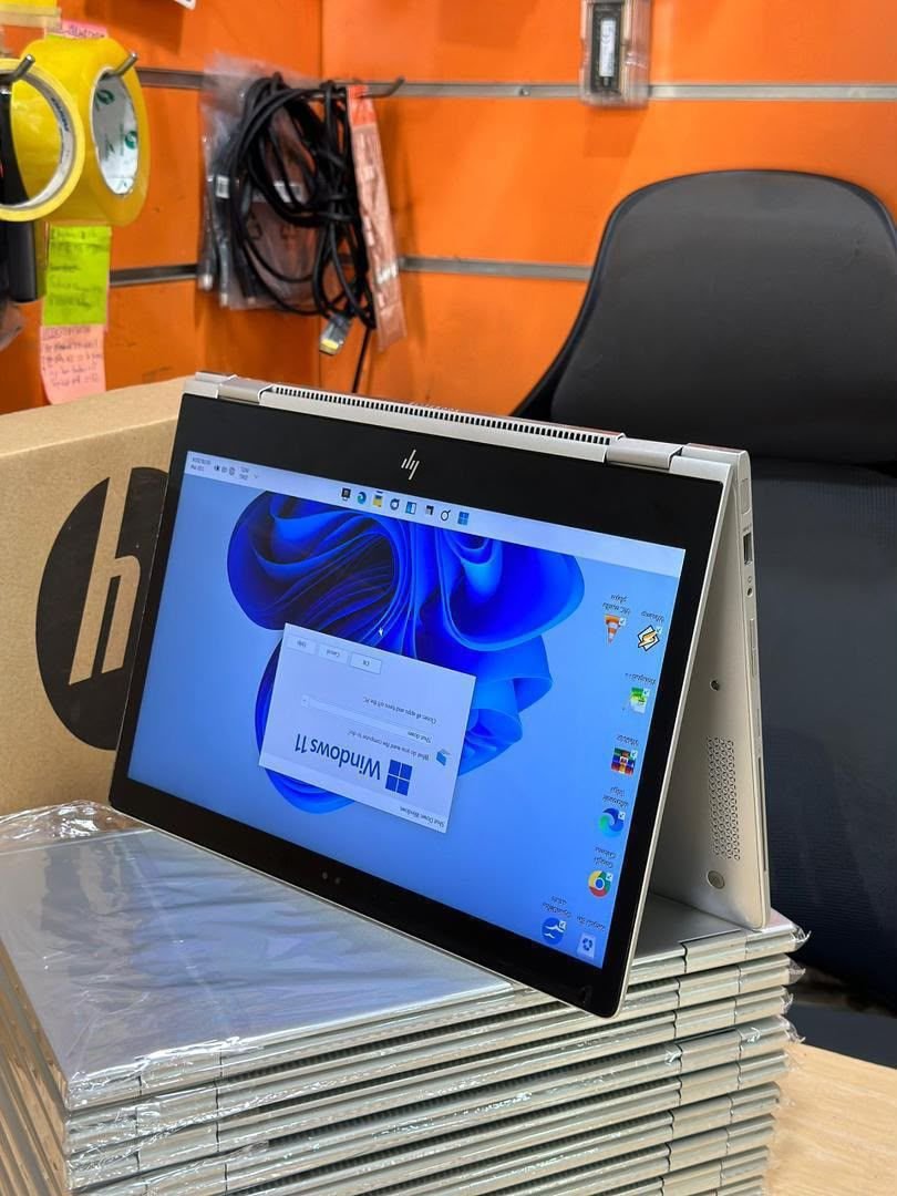 HP Elite 1030 G2